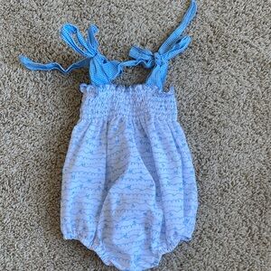 GUC smocked bow tie bubble